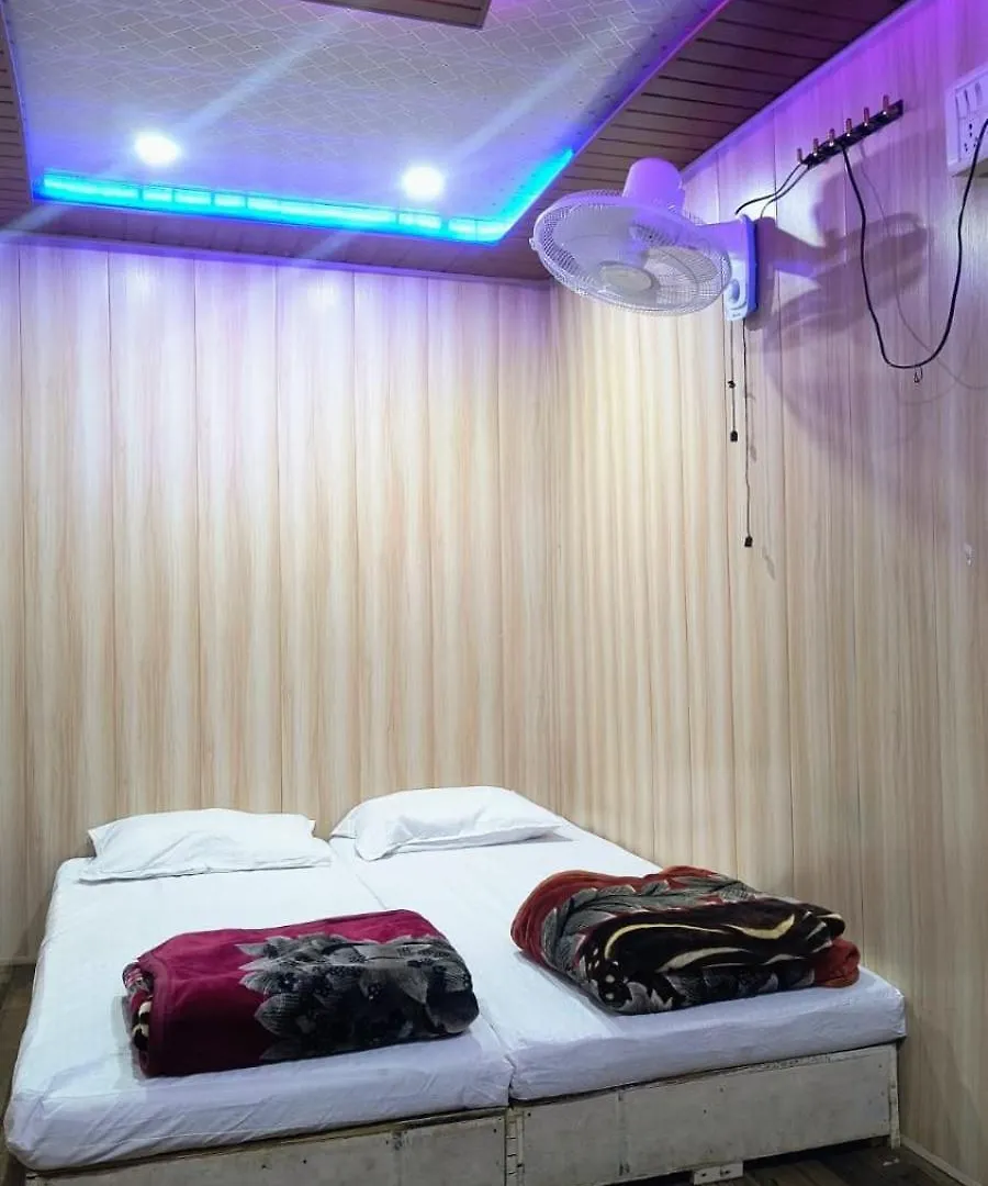 Shiv Shankar Home Stay Waranasi 0*,  Indie